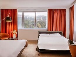 Novotel Lyon Centre Confluence Bord de Saone