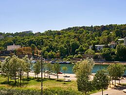 Novotel Lyon Centre Confluence Bord de Saone