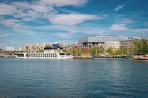 Novotel Lyon Centre Confluence Bord de Saone