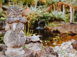 Noosa Valley Manor B&B Retreat