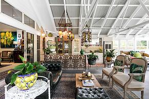 Noosa Valley Manor B&B Retreat