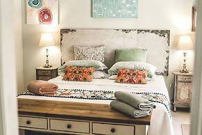 Noosa Valley Manor B&B Retreat