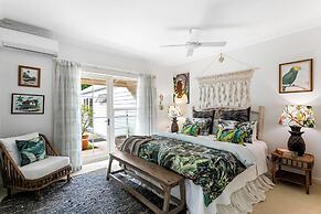 Noosa Valley Manor B&B Retreat
