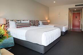 Navigate Seaside Hotel
