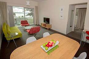 Navigate Seaside Hotel