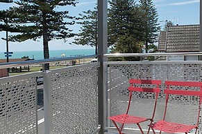 Navigate Seaside Hotel