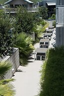 Navigate Seaside Hotel