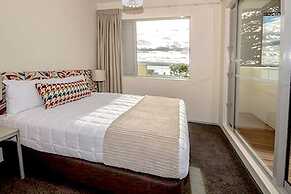 Navigate Seaside Hotel