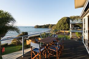 By the Bay Beachfront Apartments