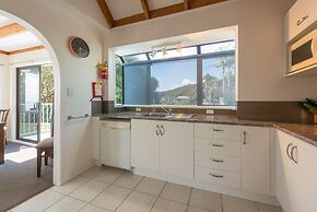 By the Bay Beachfront Apartments