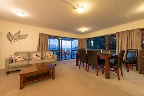 By the Bay Beachfront Apartments