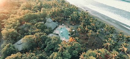Clandestino Beach
