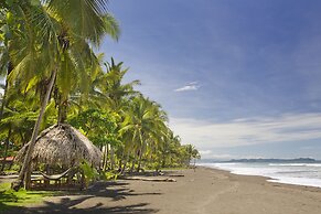 Clandestino Beach