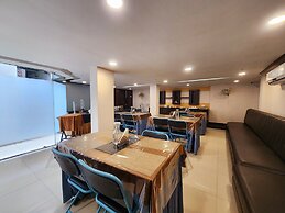 Hotel Lee International