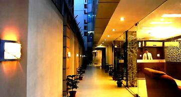 Hotel Lee International