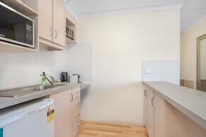 Nelson Towers Motel & Apartments