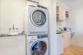 Nelson Towers Motel & Apartments