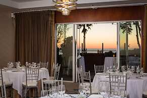 Cape Rey Carlsbad Beach, a Hilton Resort & Spa