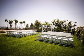 Cape Rey Carlsbad Beach, a Hilton Resort & Spa