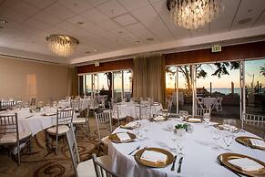 Cape Rey Carlsbad Beach, a Hilton Resort & Spa