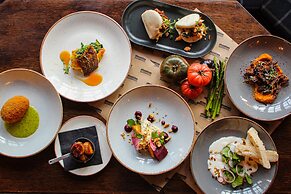 Scotsman's Pack Hotel