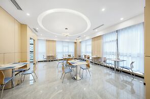 Holiday Inn Express Chongqing Guanyinqiao by IHG