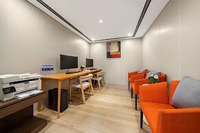 Holiday Inn Express Chongqing Guanyinqiao by IHG