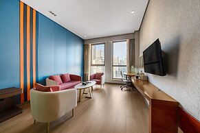 Holiday Inn Express Chongqing Guanyinqiao by IHG