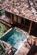 Aqua Oceanfront Hotel Resort