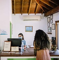 Aqua Oceanfront Hotel Resort