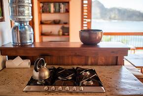 Aqua Oceanfront Hotel Resort