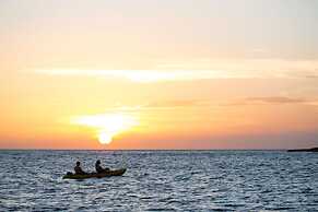 Aqua Oceanfront Hotel Resort