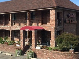 Chalet Inn & Suites Centerport