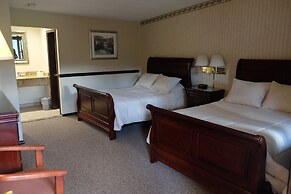 Chalet Inn & Suites Centerport