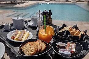 Louis Studios Hotel