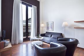 Inside Barcelona Apartments Mercat