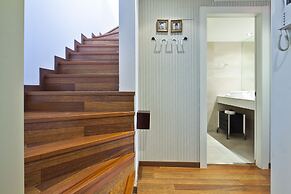 Inside Barcelona Apartments Mercat