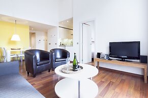 Inside Barcelona Apartments Mercat