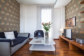 Inside Barcelona Apartments Mercat