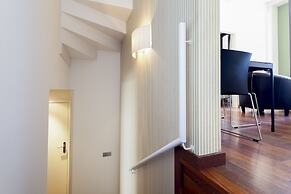 Inside Barcelona Apartments Mercat