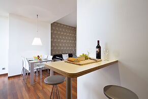 Inside Barcelona Apartments Mercat