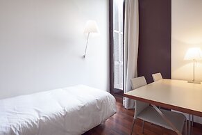 Inside Barcelona Apartments Mercat