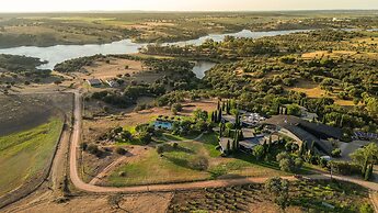 Herdade Da Cortesia Hotel