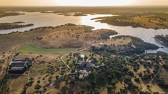 Herdade Da Cortesia Hotel