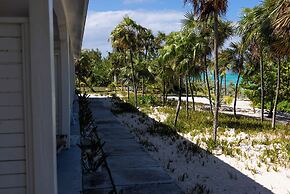 Pelican Beach Hotel