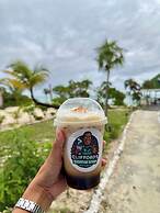 Pelican Beach Hotel