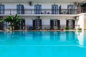 Aquarius Beach Eco-Hotel