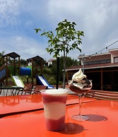 Aquarius Beach Eco-Hotel