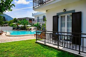 Aquarius Beach Eco-Hotel