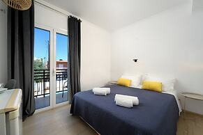 Aquarius Beach Eco-Hotel